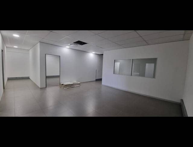 136.20M² OFFICE TO LET IN GLENWOOD